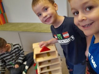 0a795ad2-12f8-4b56-9240-0cd21ef2e11b