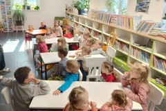 Za zvířátky do pohádky - 🐞 a 🐭 v knihovně 